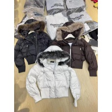 批发HELLO大毛领连帽羽绒服女显瘦收腰百搭高腰短款高级感小个子外套