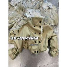 批发2025冬季新款韩版时尚<b class='q'>设计</b>感百搭显瘦气质高级感拼接立领外套女