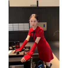 批发爱西里AIXILI气质高级氛围感蝴蝶结<b class='q'>设计</b>针织短袖连衣裙女(配袖套)