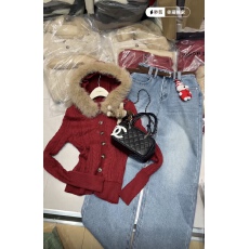 批发莫欣欣 红色麻花毛衣外套女秋冬<b class='q'>设计</b>感修身显瘦毛领连帽针织上衣