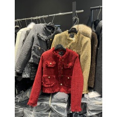 批发Naier高货2025冬季新款圣诞新年穿搭流苏小香风加羽绒外套女