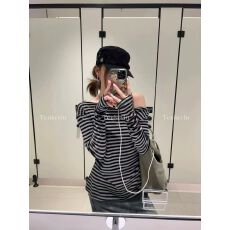 批发十一石 垮垮松弛调调 一字肩长袖条纹t恤女早秋新款显瘦斜肩上衣