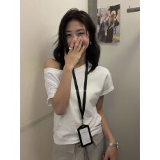 批发Cassie小表姐 人手一件 慵懒感斜肩短袖T恤女夏一字露肩百搭上衣