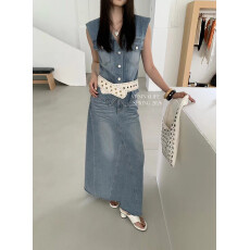 批发RM.HH-26年春款高级感V领垫肩马甲+A字牛仔裙两件套套装