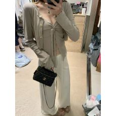 批发2026春季新款韩版纯欲风辣妹性感吊带背心+开衫<b class='q'>外套</b>两件套上衣女