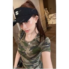 批发美式迷<b class='q'>彩</b>正肩短袖t恤女2026新款夏季修身显瘦独特漂亮巨好看上衣