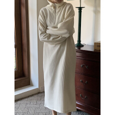 批发韩国<b class='q'>东大门</b> 小众设计感秋冬纯色<b class='q'>连衣裙</b>