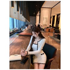 批发法式高级感套装女早<b class='q'>秋</b>季小个子修身包臀吊带连衣裙长袖开衫两件套