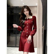 批发韩国<b class='q'>春</b>装新年巨好看红色翻领针织连衣裙气质小香风高级感显瘦裙子