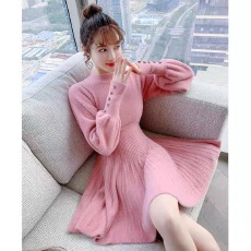 批发秋装高级感小个子显高粉色针织<b class='q'>连衣裙</b>时尚减龄设计感打底毛衣裙冬