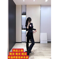 批发爆款重工刺绣十字架显瘦好穿运动套装