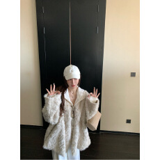 批发顶流千<b class='q'>金</b> 环保小湖羊仿皮草皮毛一体毛绒绒外套上衣女