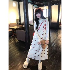 批发2025秋季温柔<b class='q'>可爱</b>少女风爱心波点背带<b class='q'>连衣裙</b>女搭配打底衫两件套装