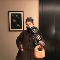 批发林娜琏<b class='q'>明星</b>同款美拉德牛角扣学院风毛呢外套复古时髦大衣24秋冬新