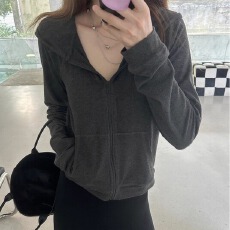 批发早秋<b class='q'>外套</b>超软糯连帽<b class='q'>外套</b>初秋女装独特<b class='q'>外套</b>休闲上衣<b class='q'>修身</b>纯欲深灰色