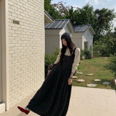 批发慵懒风针织吊带连衣裙秋冬2025新款无袖叠穿背心裙收腰长款毛衣裙