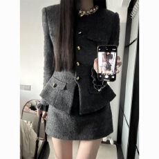 批发韩系财阀千<b class='q'>金</b>收腰小香风外套女秋季新款设计感高腰短款包臀裙套装