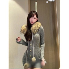 批发灰色毛领连帽长袖针织连体衣女秋冬性感辣妹修身显瘦包臀<b class='q'>连身</b>短<b class='q'>裤</b>