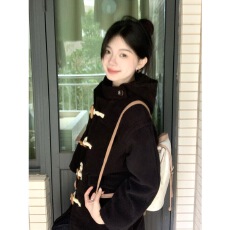 批发黑色连帽加厚大衣女2025新款秋冬学院小个子<b class='q'>中长款</b>牛角扣毛呢外套