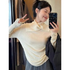 批发针织衫女2025新款设计感法式<b class='q'>不规则</b>翻领开叉高领长袖内搭毛衣上衣