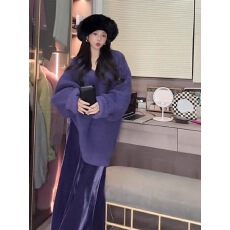 批发冬装温柔韩系小香风御姐名媛炸街紫色套头毛衣<b class='q'>丝绒</b>半身裙两件套女