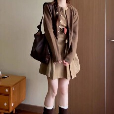 批发高级感背心<b class='q'>连衣裙</b>子女2025新款巨好看早秋韩系ootd穿搭一整套短裙