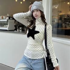 批发甜辣星星波点<b class='q'>长袖</b><b class='q'>T</b><b class='q'>恤</b>女生打底秋冬季复古修身显瘦别致高领上衣