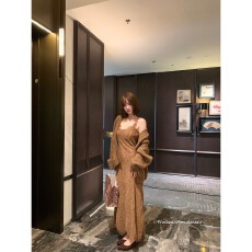 批发辣妹气质镂空蕾丝吊带<b class='q'>长裙</b>子女2025年秋冬时髦收腰显瘦内搭连衣裙