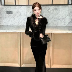 批发2025秋冬新款纯欲风性感<b class='q'>网纱</b>拼接丝绒修身显瘦<b class='q'>连衣裙</b>毛毛外套套装