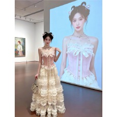 批发千金感穿搭独特漂亮小套装抹胸粉色上衣蛋糕<b class='q'>蓬蓬</b>裙超好看两件套春