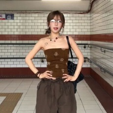 批发美式复古辣妹设计感印花抹胸背心女夏季修身显瘦性感短款上衣潮