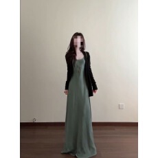 批发套装女2026春季新款法式吊带连衣裙垂感显瘦露背长裙<b class='q'>长袖</b>针织开衫