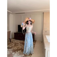 批发碎花<b class='q'>蕾丝</b>花边吊带背心蓝色花朵短款上衣外穿度假穿搭套装