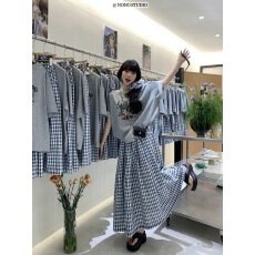 批发时尚套装女夏季卡通印花短袖+格子<b class='q'>半身裙</b>两件套潮