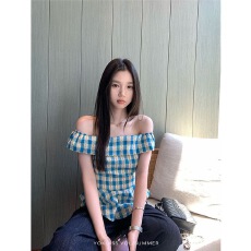 批发韩系新款2026格纹一字肩<b class='q'>衬衫女</b>夏<b class='q'>韩版</b>休闲修身荷叶边高腰显瘦上衣