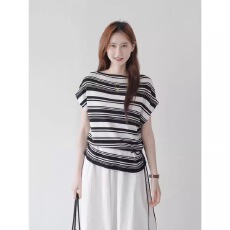 批发春夏时髦设计感黑白条纹短袖针t恤女宽松显瘦小众上衣小飞袖套头