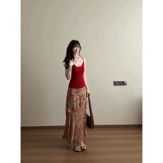 批发三件套女2026夏季新款法式度假风针织开衫吊带背心高腰印花半身裙