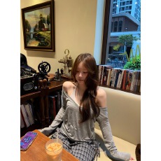 批发套装女2026夏季韩系慵懒松弛感假两件长袖T恤罩衫格纹休闲阔腿裤