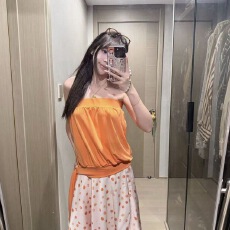批发度假风橘色一字肩抹胸吊带背心女褶皱宽松显瘦外穿无袖上衣韩版