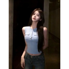 批发法式辣妹轻奢风性感无袖蓝色<b class='q'>通勤</b>上衣2026年新款女装紧身chic百搭