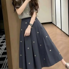 批发简约花朵通勤风A字<b class='q'>半身</b>裙女2026夏季新款高腰百搭高级感气质<b class='q'>长裙</b>
