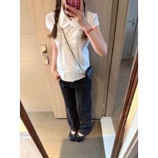 批发韩版复古贝壳扣双排扣正肩娃娃领白衬衫女夏收腰<b class='q'>设计</b>修身上衣
