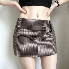 批发夏季辣妹棕色条纹纽扣设计<b class='q'>半身裙</b>甜辣摩卡防走光低腰<b class='q'>包臀</b>超短裙