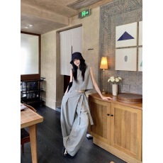 批发松弛感短款无袖马甲背心上衣<b class='q'>女</b>夏季设计感绑带显瘦阔腿<b class='q'>长裤</b>两件套