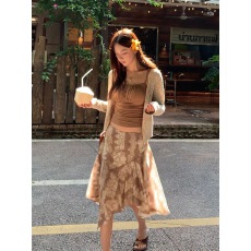 批发复古碎花a字<b class='q'>半身</b>裙女2026春夏新款不规则中<b class='q'>长裙</b><b class='q'>包臀</b>蕾丝花边裙子