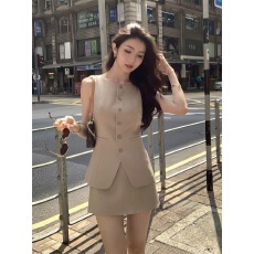 批发法式职场气质OL<b class='q'>套装</b>女2026夏季新款<b class='q'>西装</b>马甲上衣A字半身裙两件套