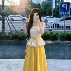批发小个子抹胸花苞<b class='q'>连衣裙女</b>春夏季2026新款海边度假独特漂亮套装长裙