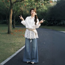 批发法式<b class='q'>白色</b><b class='q'>衬衫</b>女高端轻奢高级感韩系穿搭<b class='q'>衬衣</b>宽松拼接蕾丝上衣