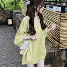 批发<b class='q'>韩版</b>小香风套装女V领显瘦上衣巨好看的两件套新款设计感洋气短裤