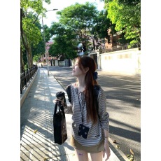 批发早秋穿搭条纹绑带宽松长袖<b class='q'>T</b>恤上衣女卡其色显瘦A<b class='q'>字</b>半身裙<b class='q'>裤</b>两件套